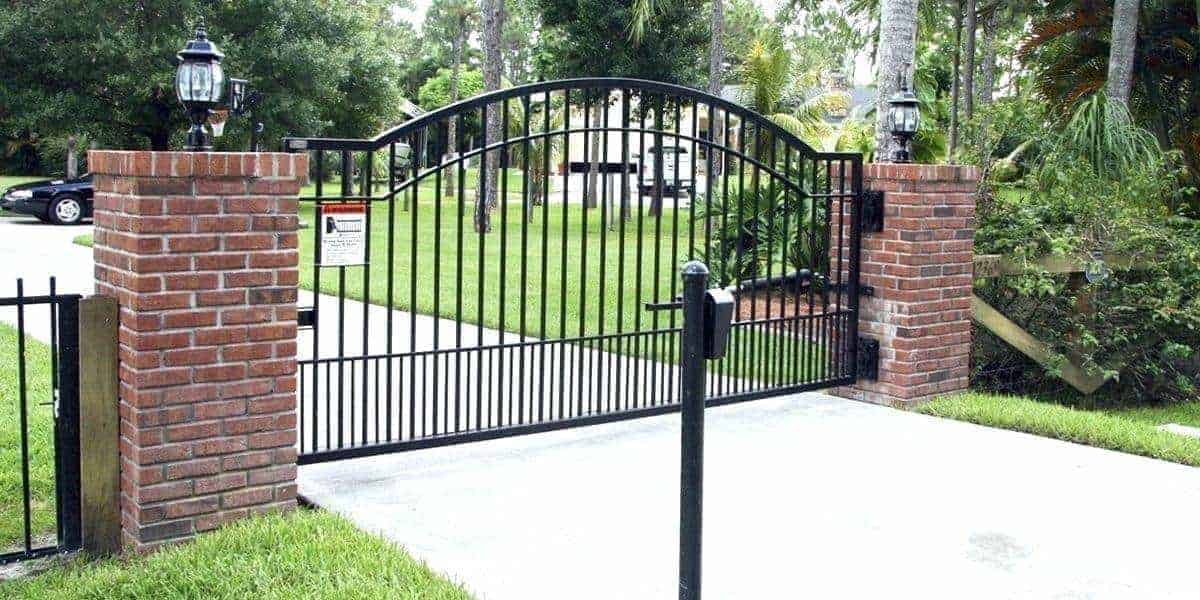 Electric gate installation is suitable for both residential and commercial spaces